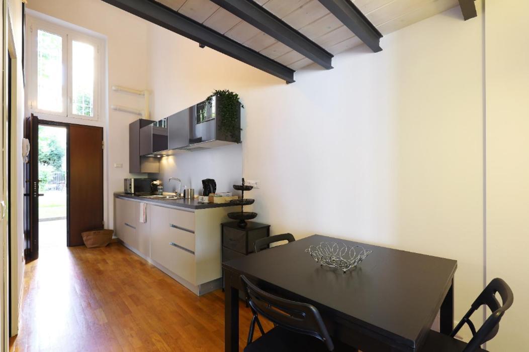 Paki Home Nel Cuore Dei Navigli Di Milano ภายนอก รูปภาพ